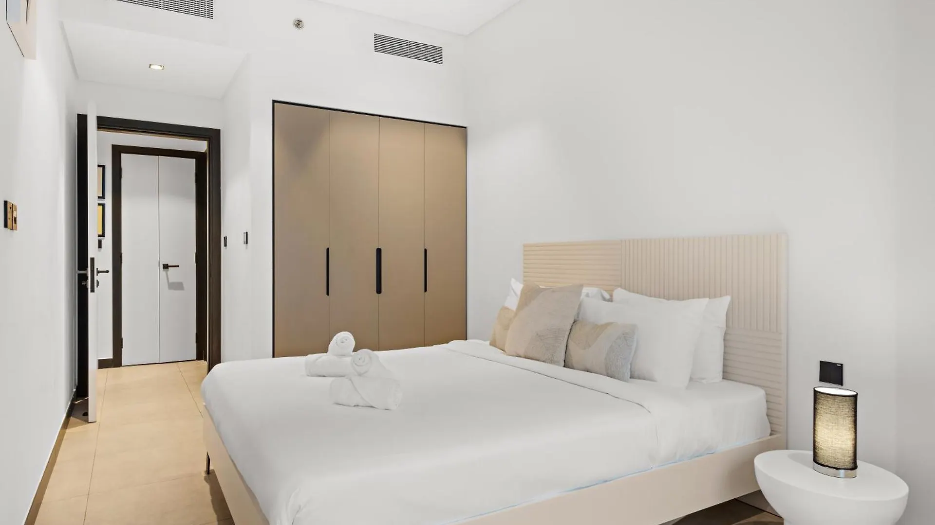 Cozy 1Br In Business Bay With Canal Views Dubaj Apartmán