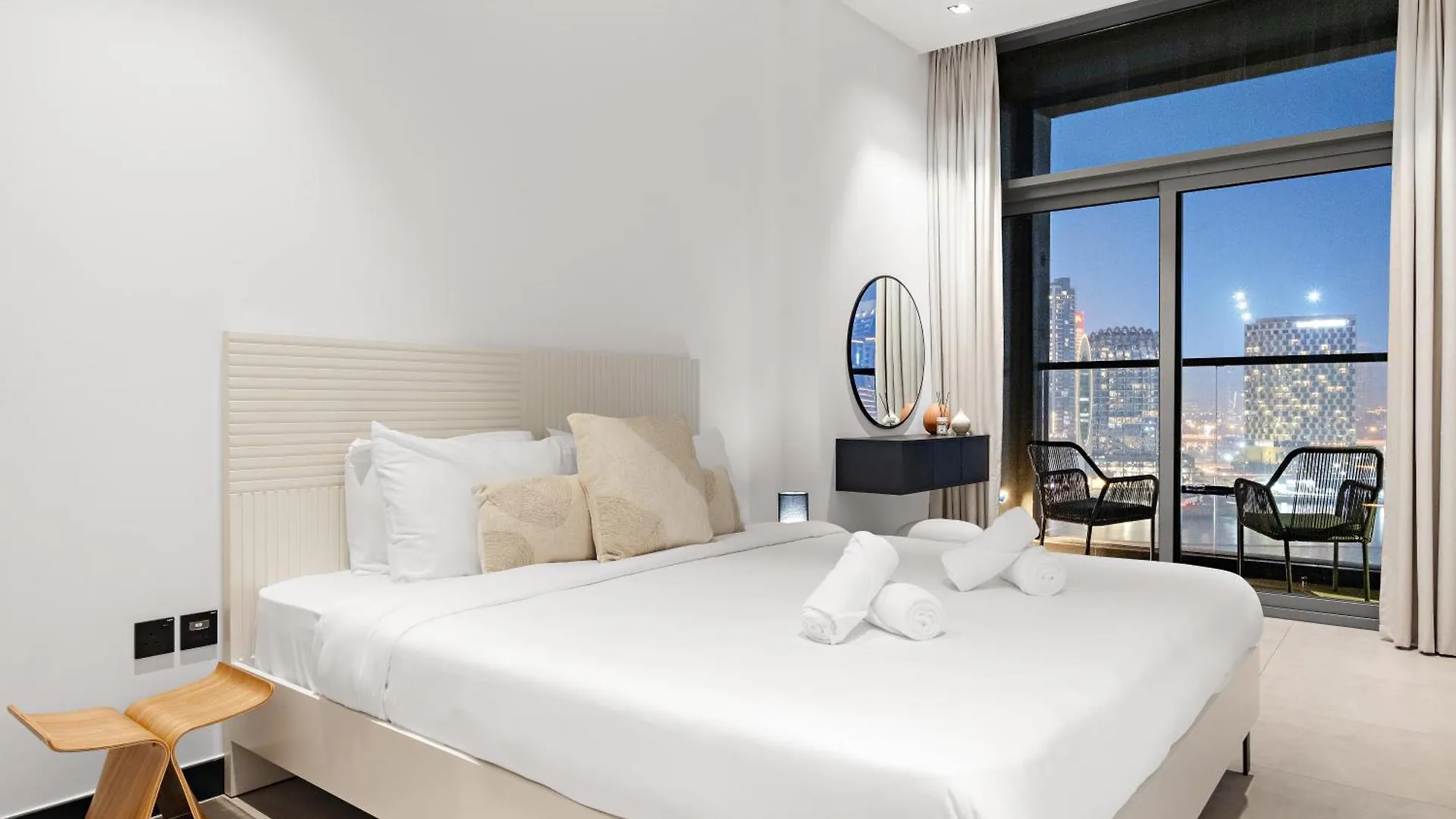 Cozy 1Br In Business Bay With Canal Views Dubaj