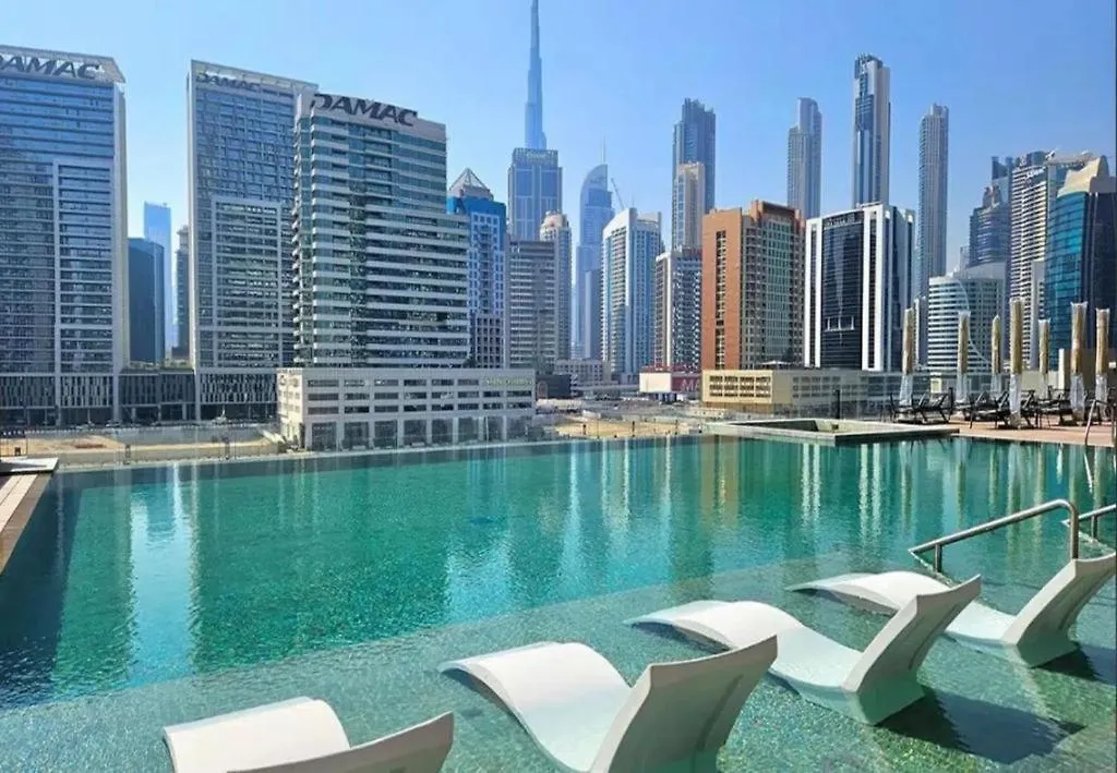 Cozy 1Br In Business Bay With Canal Views Dubai United Arab Emirates