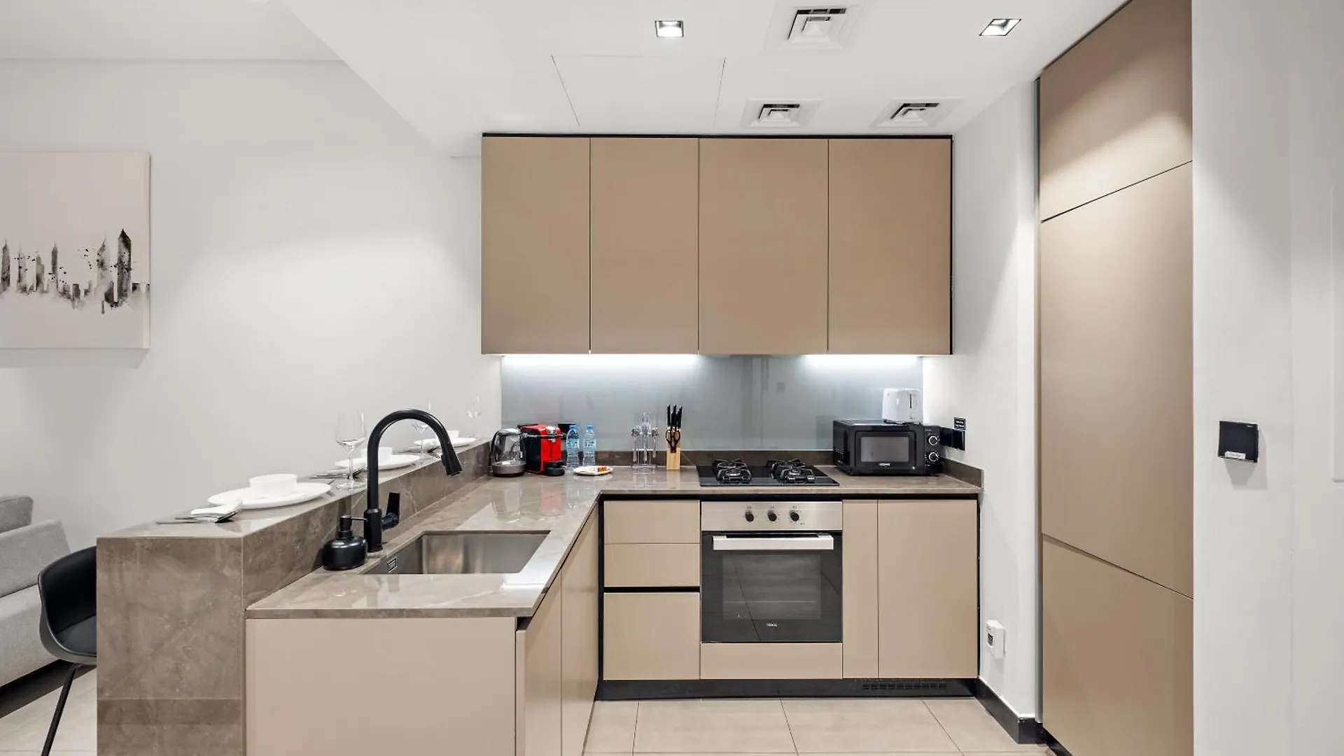 Cozy 1Br In Business Bay With Canal Views Dubai