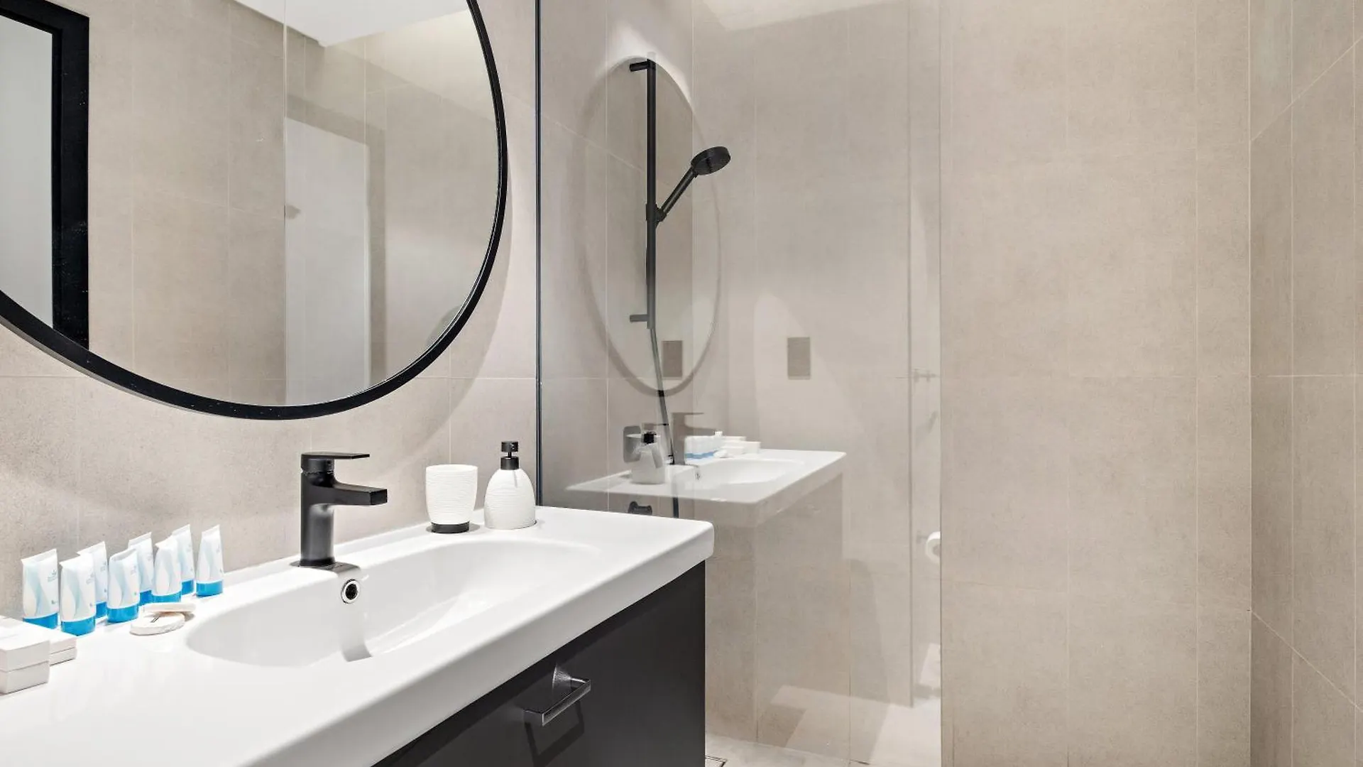 Cozy 1Br In Business Bay With Canal Views Dubai